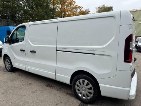 Vauxhall Vivaro 1.6 CDTi 2900 Sportive Panel Van 5dr Diesel Manual L2 H1 Euro 6 (120 ps) 31