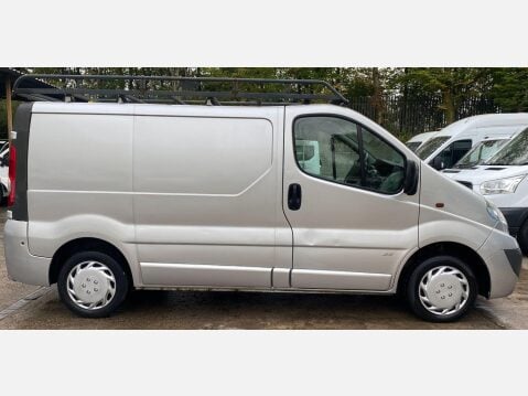 Vauxhall Vivaro 2.0 CDTi Sportive Panel Van 4dr Diesel Manual FWD L1 (215 g/km, 113 bhp) 9
