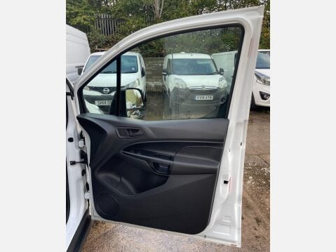 Ford Transit Connect 1.5 TDCi 220 L1 H1 5dr 22