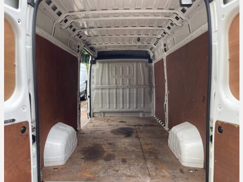 Peugeot Boxer 2.0 BlueHDi 335 Professional L3 H2 Euro 6 5dr 9