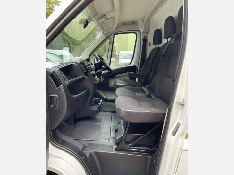 Peugeot Boxer 2.0 BlueHDi 335 Professional L3 H2 Euro 6 5dr 34