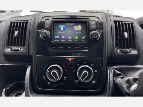 Peugeot Boxer 2.0 BlueHDi 335 Professional L3 H2 Euro 6 5dr 30