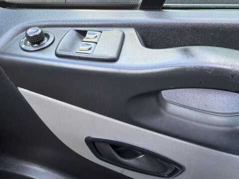 Renault Trafic 1.6 dCi 29 Business Panel Van 5dr Diesel Manual LWB Standard Roof Euro 5 (1 42
