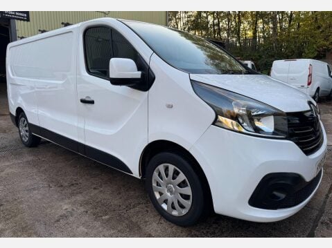 Renault Trafic 1.6 dCi 29 Business Panel Van 5dr Diesel Manual LWB Standard Roof Euro 5 (1 4