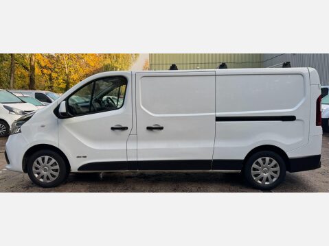 Renault Trafic 1.6 dCi 29 Business Panel Van 5dr Diesel Manual LWB Standard Roof Euro 5 (1 19