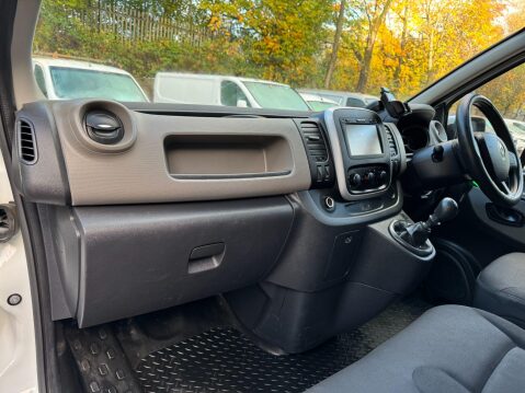 Renault Trafic 1.6 dCi 29 Business Panel Van 5dr Diesel Manual LWB Standard Roof Euro 5 (1 37