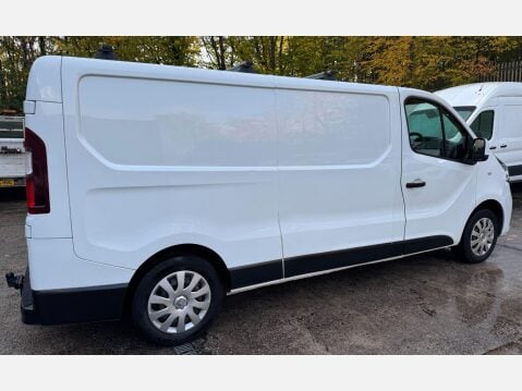 Renault Trafic 1.6 dCi 29 Business Panel Van 5dr Diesel Manual LWB Standard Roof Euro 5 (1 10