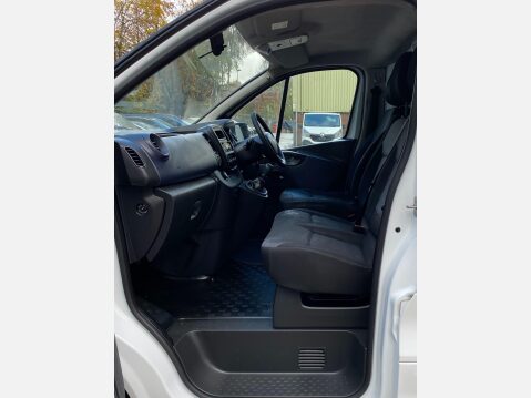 Vauxhall Vivaro 1.6 CDTi 2900 ecoFLEX L1 H1 Euro 5 (s/s) 5dr 39