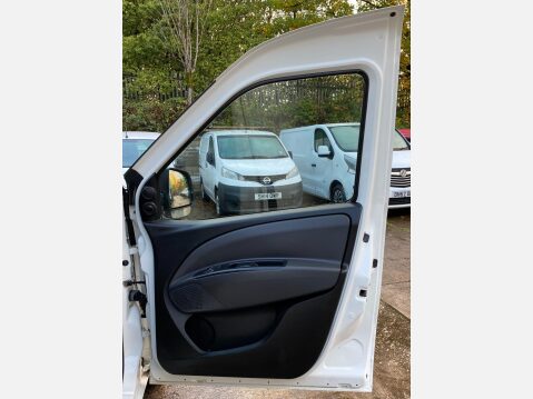 Fiat Doblo 1.6 JTD MultiJet 16v Maxi L2 H1 4dr 28