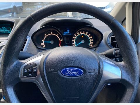 Ford Fiesta 1.5 TDCi Panel Van 3dr Diesel Manual (94 g/km, 73.97 bhp) 29