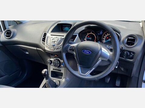 Ford Fiesta 1.5 TDCi Panel Van 3dr Diesel Manual (94 g/km, 73.97 bhp) 28