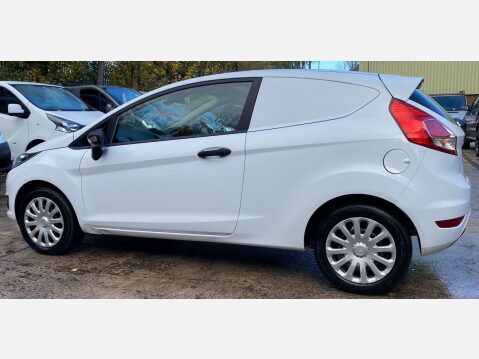 Ford Fiesta 1.5 TDCi Panel Van 3dr Diesel Manual (94 g/km, 73.97 bhp) 18