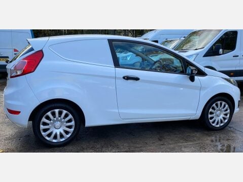 Ford Fiesta 1.5 TDCi Panel Van 3dr Diesel Manual (94 g/km, 73.97 bhp) 10