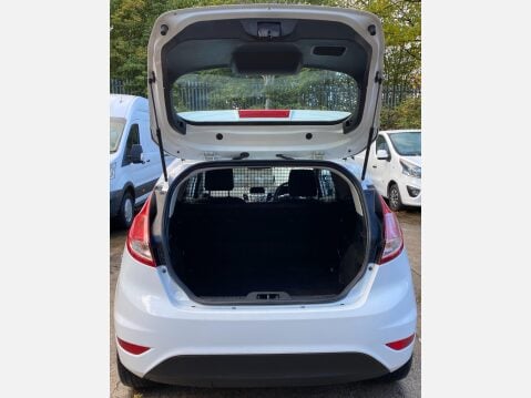 Ford Fiesta 1.5 TDCi Panel Van 3dr Diesel Manual (94 g/km, 73.97 bhp) 14