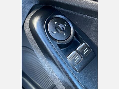 Ford Fiesta 1.5 TDCi Panel Van 3dr Diesel Manual (94 g/km, 73.97 bhp) 25