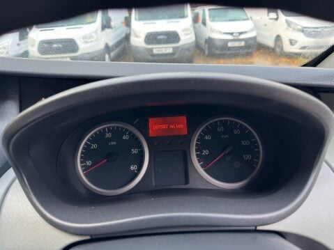 Renault Trafic 2.5 dCi LL29 Sport Panel Van 4dr Diesel Manual L3 H1 (Phase 3) (229 g/km, 1 30