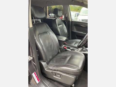 Chevrolet Captiva 2.2 VCDi LTZ 4WD Euro 5 (s/s) 5dr (7 Seats) 27
