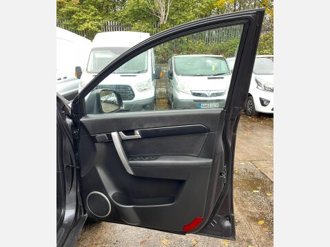 Chevrolet Captiva 2.2 VCDi LTZ 4WD Euro 5 (s/s) 5dr (7 Seats) 23