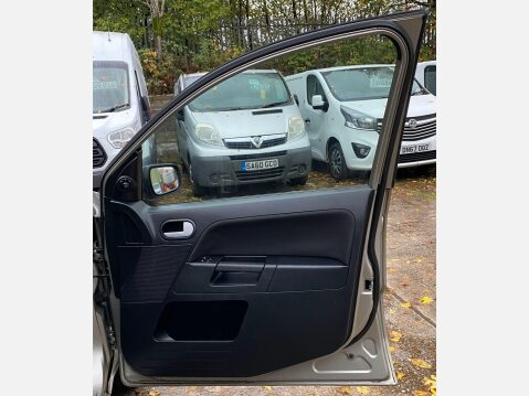 Ford Fusion 1.4 2 5dr 25