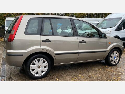 Ford Fusion 1.4 2 5dr 8