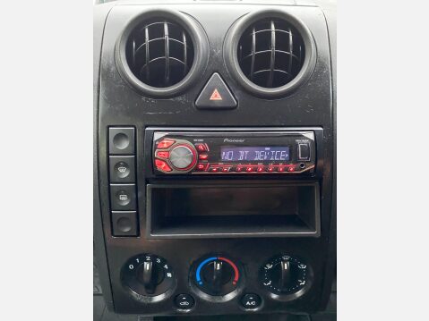 Ford Fusion 1.4 2 5dr 35