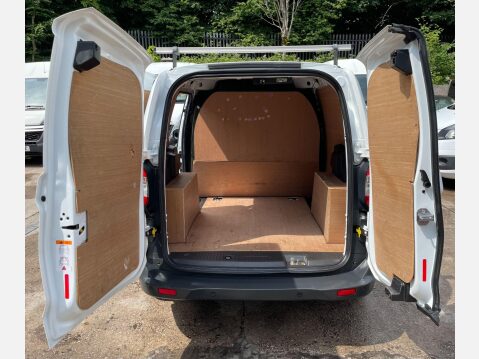 Ford Transit Courier 1.6 TDCi Trend L1 Euro 5 5dr 11