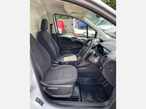 Ford Transit Courier 1.6 TDCi Trend L1 Euro 5 5dr 23