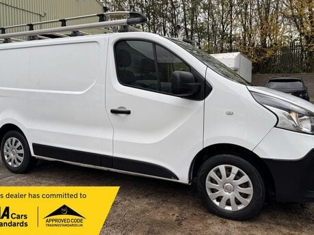 Renault Trafic 1.6 dCi 27 Business SWB Standard Roof Euro 5 5dr