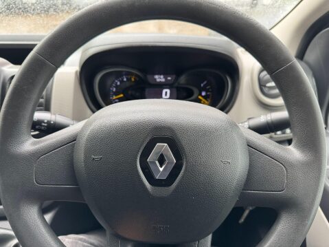 Renault Trafic 1.6 dCi 27 Business SWB Standard Roof Euro 5 5dr 31