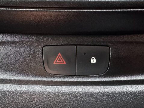 Renault Trafic 1.6 dCi 27 Business SWB Standard Roof Euro 5 5dr 38