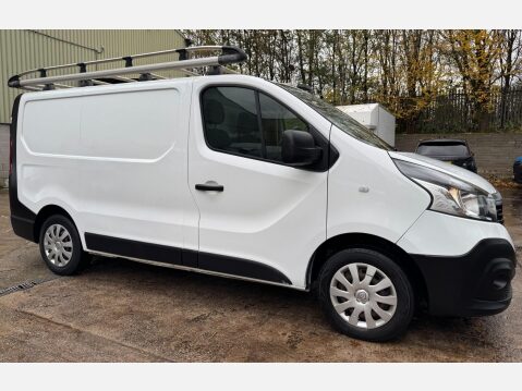 Renault Trafic 1.6 dCi 27 Business SWB Standard Roof Euro 5 5dr 5