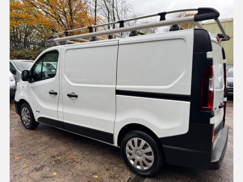 Renault Trafic 1.6 dCi 27 Business SWB Standard Roof Euro 5 5dr 16