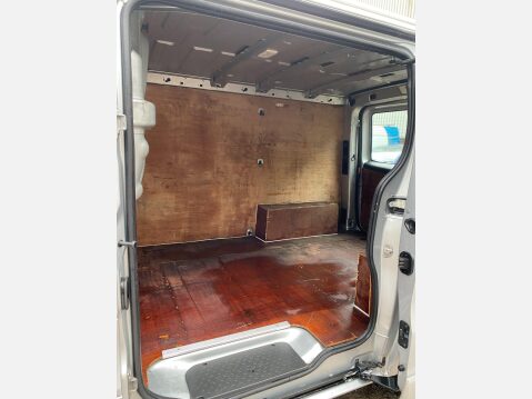 Vauxhall Vivaro 1.6 CDTi 2700 BiTurbo ecoFLEX Sportive L1 H1 Euro 5 (s/s) 5dr 22