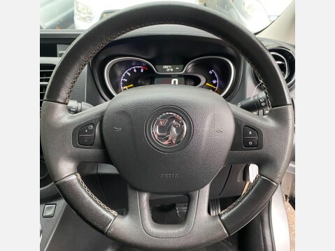 Vauxhall Vivaro 1.6 CDTi 2700 BiTurbo ecoFLEX Sportive L1 H1 Euro 5 (s/s) 5dr 33