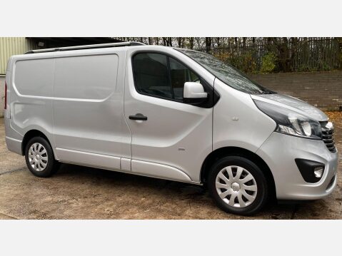 Vauxhall Vivaro 1.6 CDTi 2700 BiTurbo ecoFLEX Sportive L1 H1 Euro 5 (s/s) 5dr 7