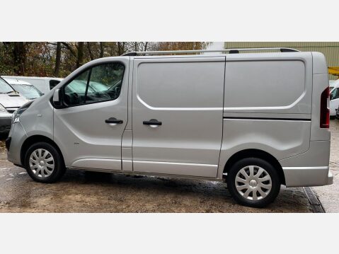 Vauxhall Vivaro 1.6 CDTi 2700 BiTurbo ecoFLEX Sportive L1 H1 Euro 5 (s/s) 5dr 19