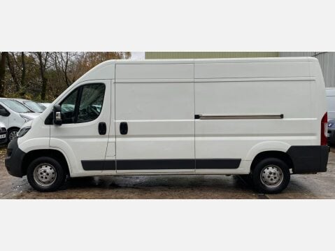 Peugeot Boxer 2.2 HDi 335 Professional Panel Van 5dr Diesel Manual L3 H2 Euro 5 (130 ps) 11