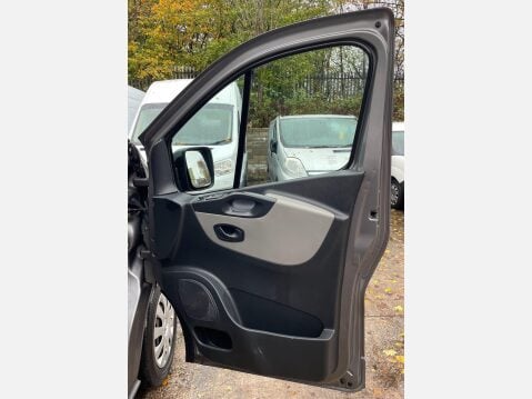 Renault Trafic 1.6 dCi 29 Business+ Panel Van 5dr Diesel Manual LWB Standard Roof Euro 6 ( 21