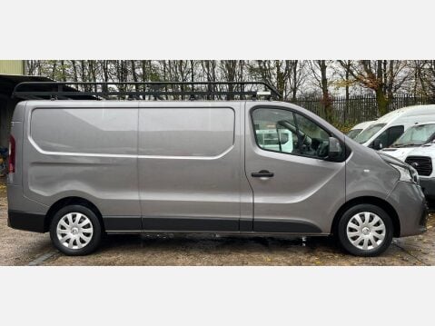 Renault Trafic 1.6 dCi 29 Business+ Panel Van 5dr Diesel Manual LWB Standard Roof Euro 6 ( 7