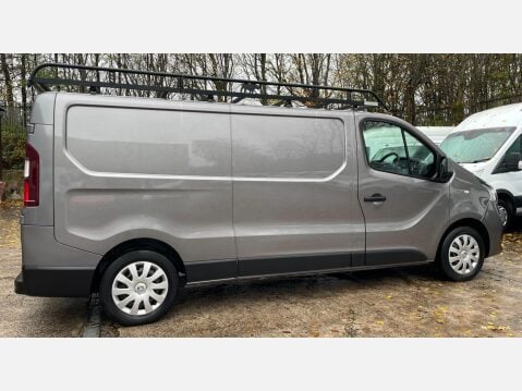 Renault Trafic 1.6 dCi 29 Business+ Panel Van 5dr Diesel Manual LWB Standard Roof Euro 6 ( 8
