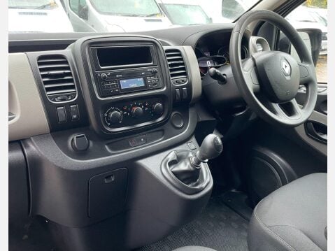 Renault Trafic 1.6 dCi 29 Business+ Panel Van 5dr Diesel Manual LWB Standard Roof Euro 6 ( 34