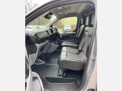 Peugeot Expert 2.0 BlueHDi 1400 Professional Standard Panel Van MWB Euro 6 (s/s) 6dr 36