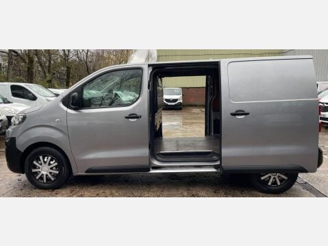Peugeot Expert 2.0 BlueHDi 1400 Professional Standard Panel Van MWB Euro 6 (s/s) 6dr 17