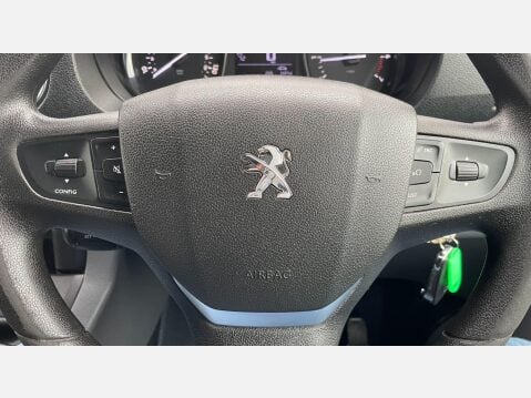 Peugeot Expert 2.0 BlueHDi 1400 Professional Standard Panel Van MWB Euro 6 (s/s) 6dr 29