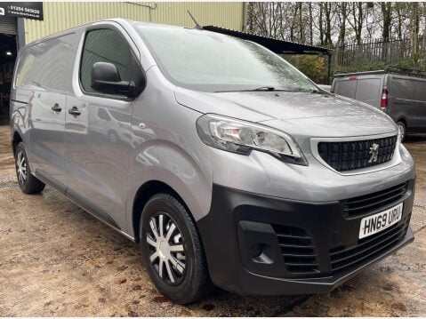 Peugeot Expert 2.0 BlueHDi 1400 Professional Standard Panel Van MWB Euro 6 (s/s) 6dr 4
