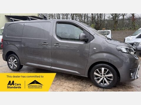 Toyota Proace 2.0D Design Medium Panel Van 5dr Diesel Manual MWB Euro 6 (s/s) (120 ps) 1