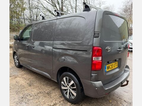 Toyota Proace 2.0D Design Medium Panel Van 5dr Diesel Manual MWB Euro 6 (s/s) (120 ps) 15