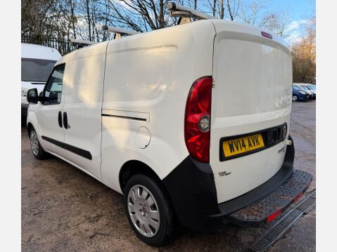 Fiat Doblo 1.6 JTD MultiJet 16v Maxi Panel Van 4dr Diesel Manual L2 H1 (144 g/km, 105 17
