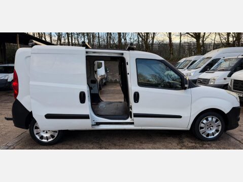 Fiat Doblo 1.6 JTD MultiJet 16v Maxi Panel Van 4dr Diesel Manual L2 H1 (144 g/km, 105 9