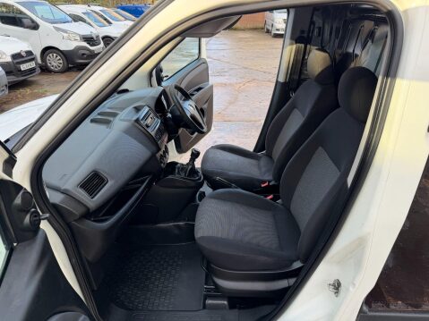 Fiat Doblo 1.6 JTD MultiJet 16v Maxi Panel Van 4dr Diesel Manual L2 H1 (144 g/km, 105 42